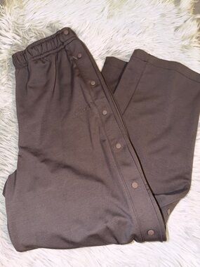 Nike skims side snap pants